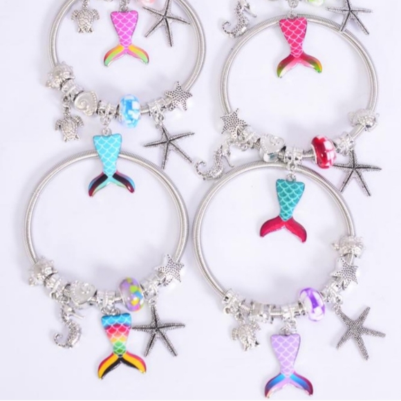 Mermaid Tail and Sea Creature Charm Bracelet - Picture 4 of 4